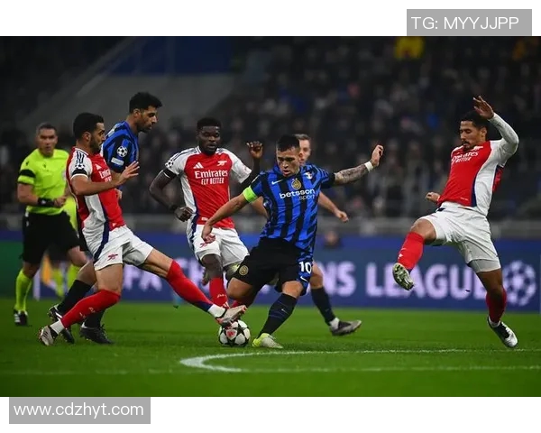 欧克莱卡诺与金士顿城的精彩对决揭示足球战术与团队精神的较量